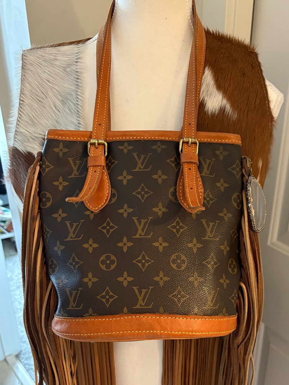 Vintage Boho Bag Louis Vuitton Monogram Canvas Brown Leather Fringe Tote